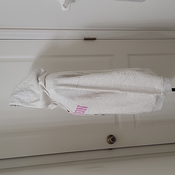 Garage Size L Washington State University Gray w/ Pink Hoodie Cutout Front, NEW - Picture 3 of 12